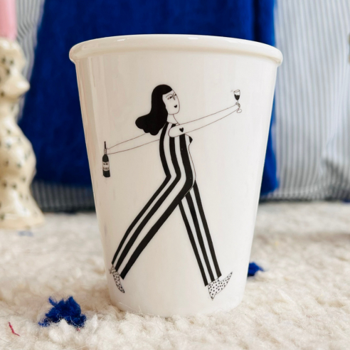 cofee cup - wine o'clock