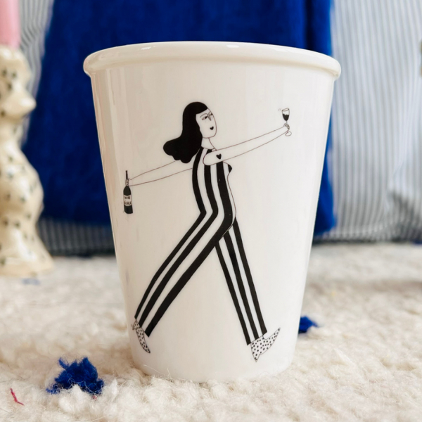cofee cup - wine o'clock